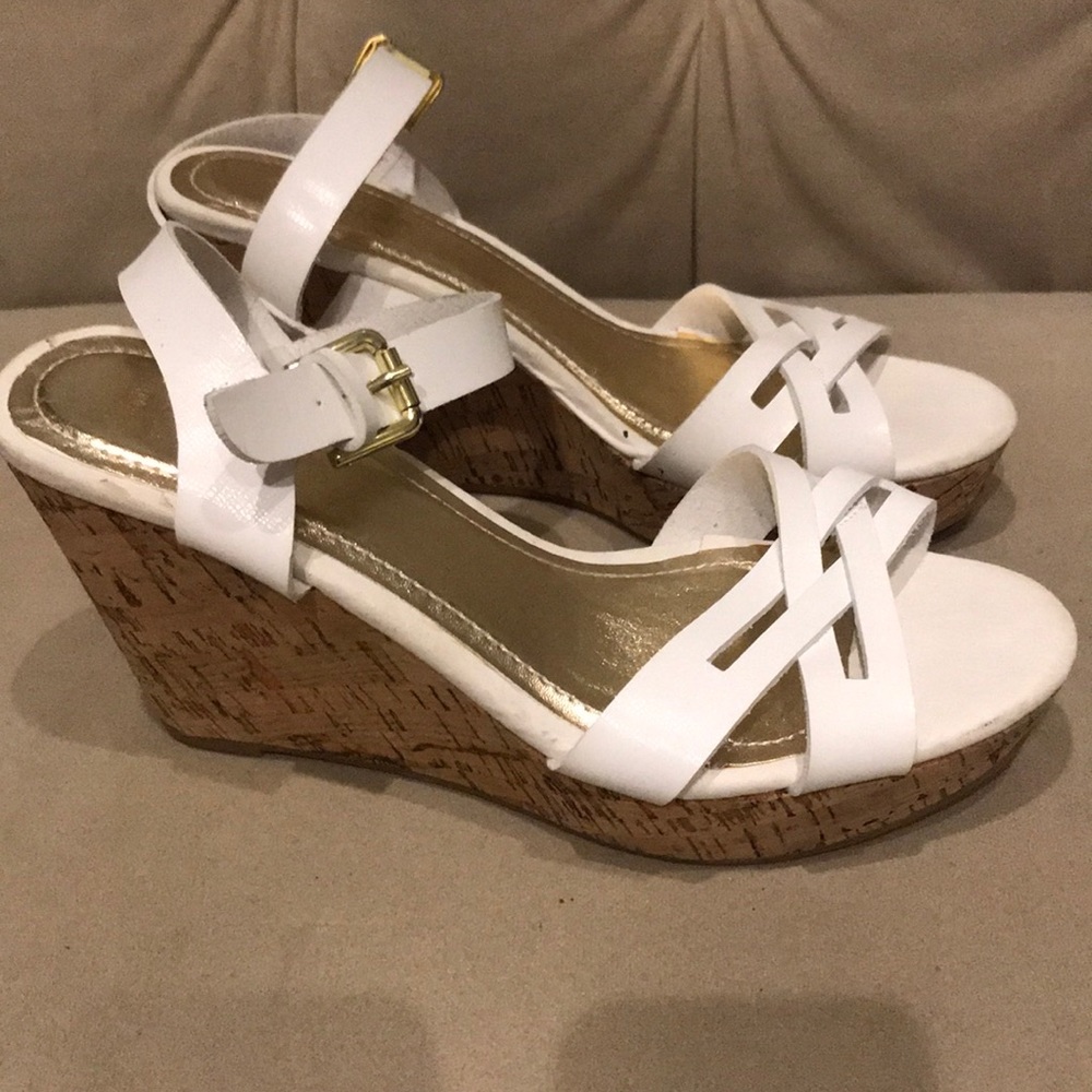 White sandals new size 7.5